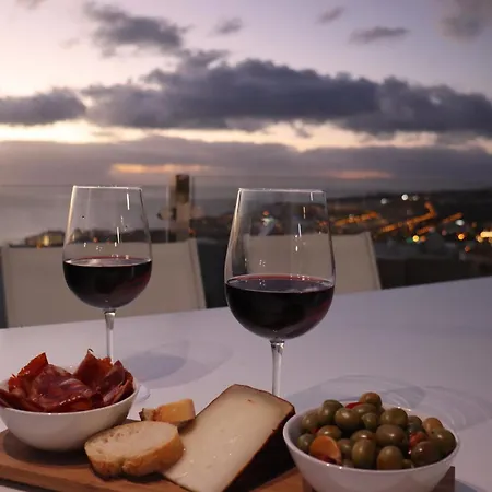 빌라 Azure Sky - Panoramic Ocean View, Luxury, San Eugenio 아데제