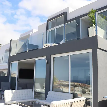 빌라 Azure Sky - Panoramic Ocean View, Luxury, San Eugenio 아데제