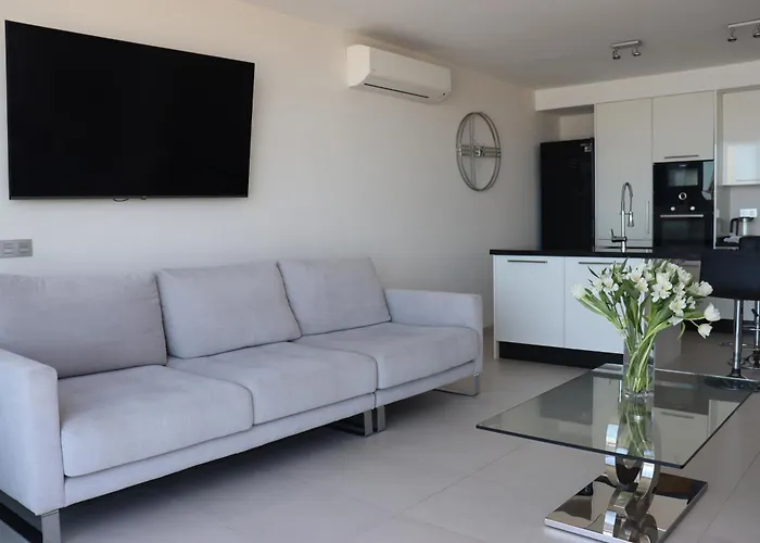 Villa Azure Sky - Panoramic Ocean View, Luxury, San Eugenio